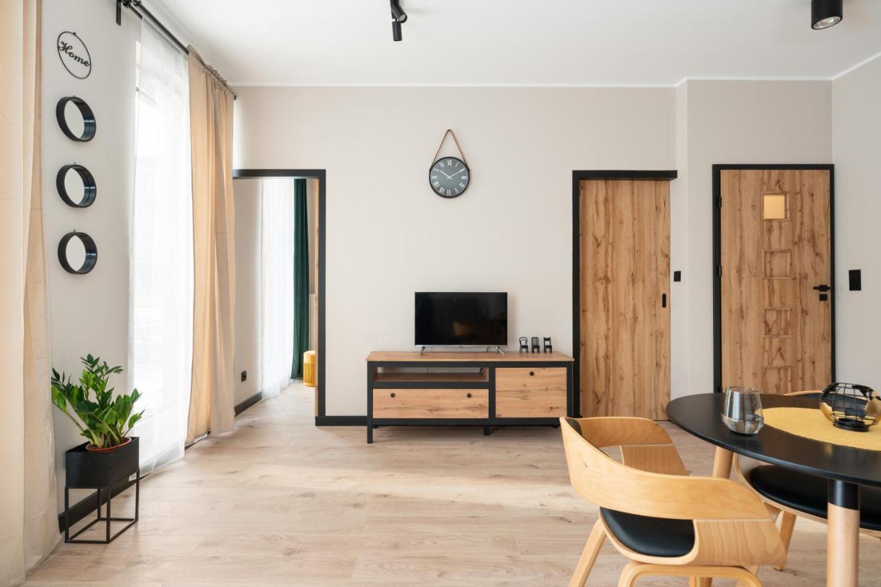 ורשה Superapart Aignera Apt 4, Family Friendly Oasis מראה חיצוני תמונה