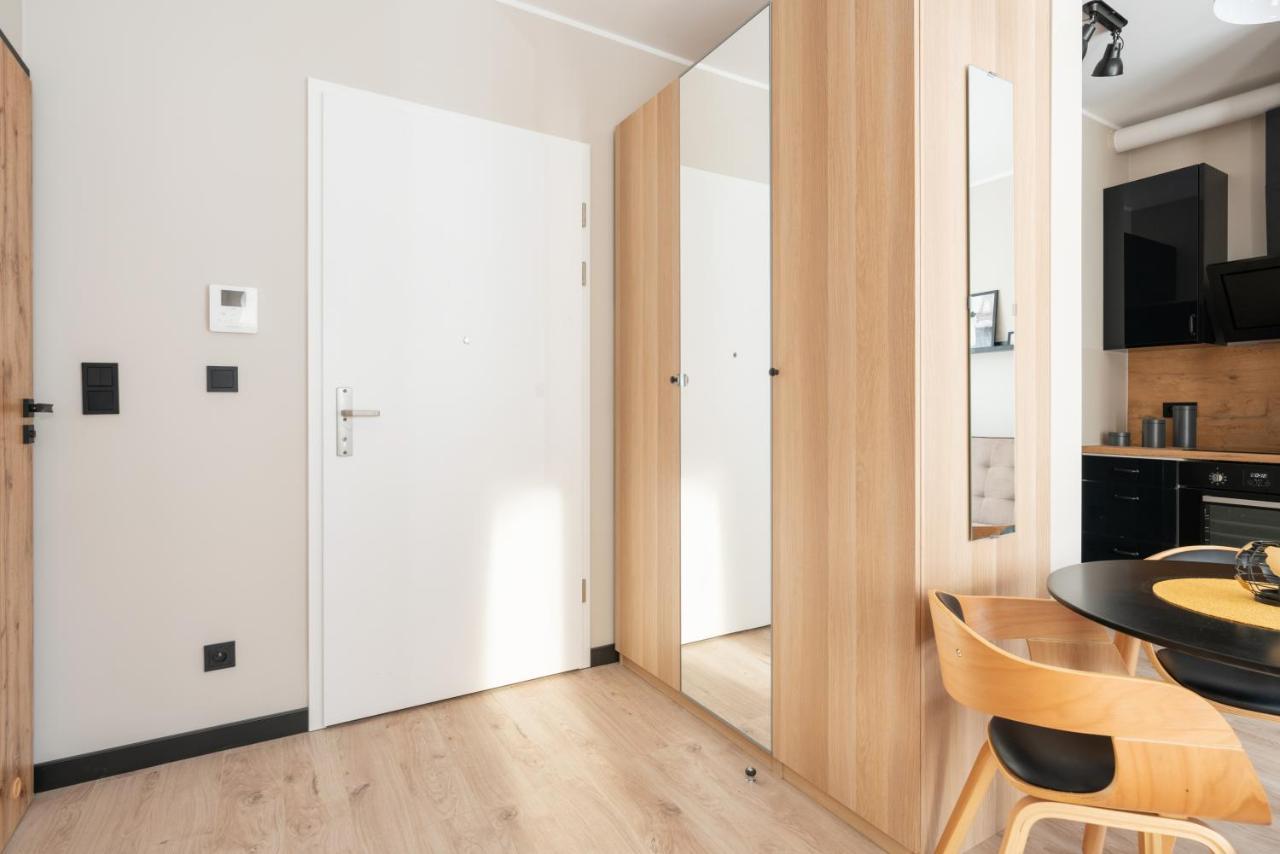 ורשה Superapart Aignera Apt 4, Family Friendly Oasis מראה חיצוני תמונה
