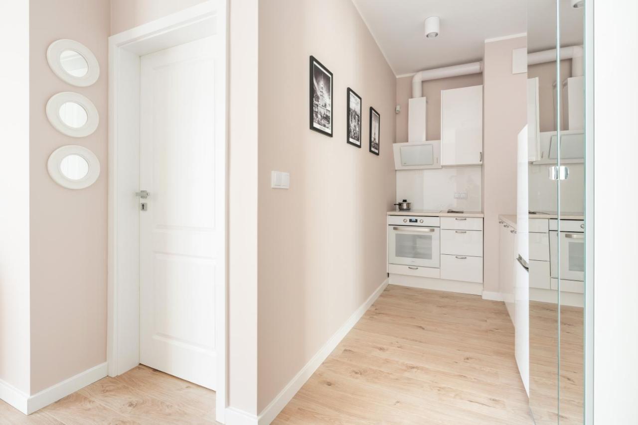 ורשה Superapart Aignera Apt 4, Family Friendly Oasis מראה חיצוני תמונה