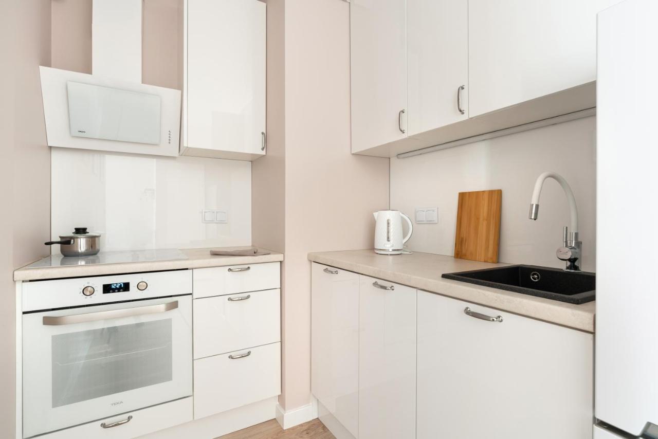 ורשה Superapart Aignera Apt 4, Family Friendly Oasis מראה חיצוני תמונה